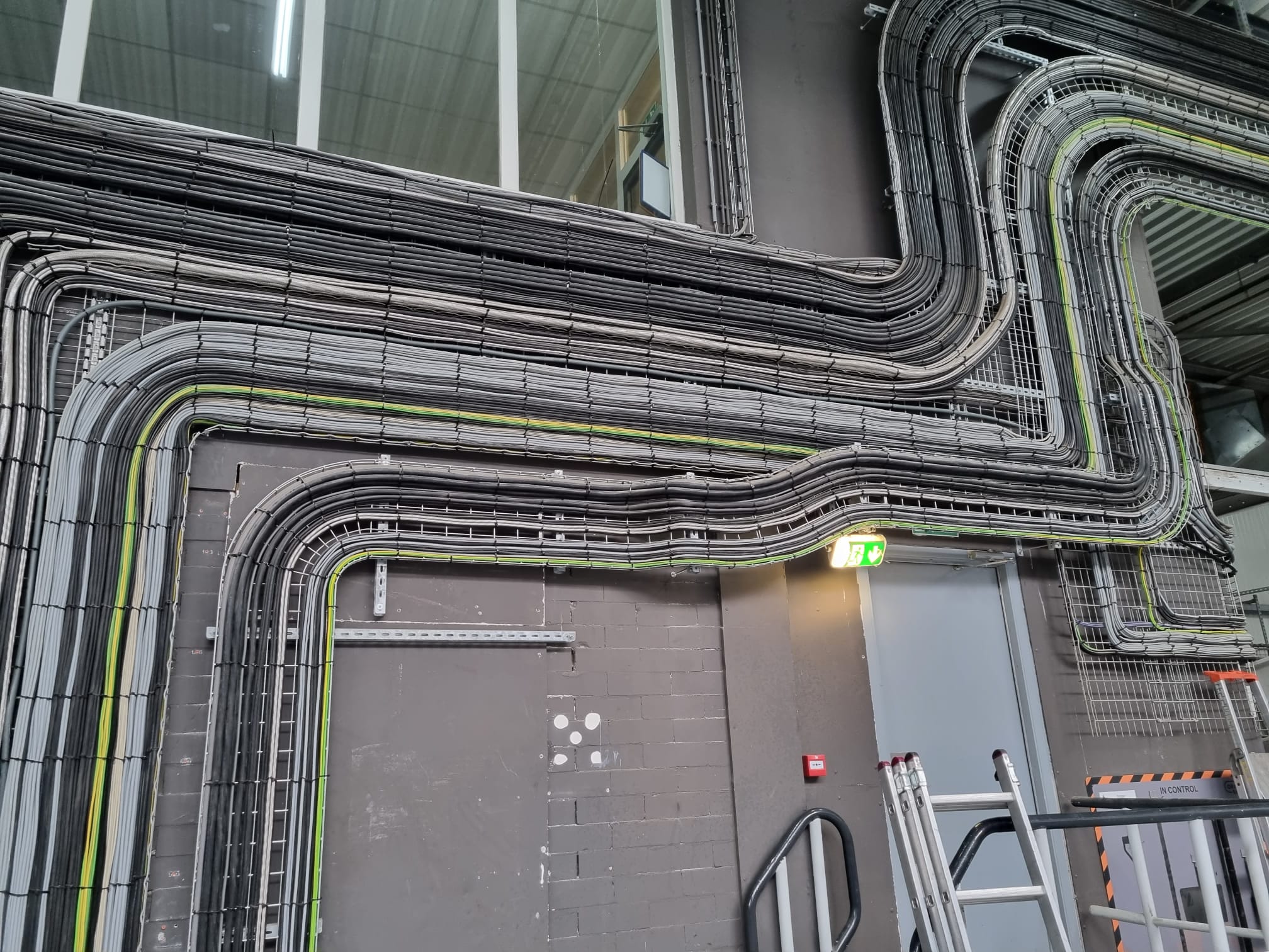 Kabelgoten en kabels